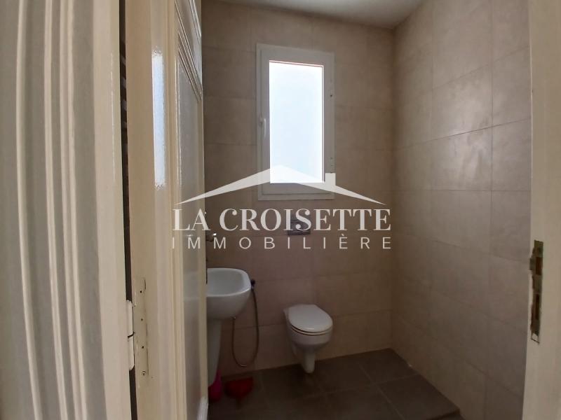 Villa S+5 avec jardin aux Berges du Lac 1
